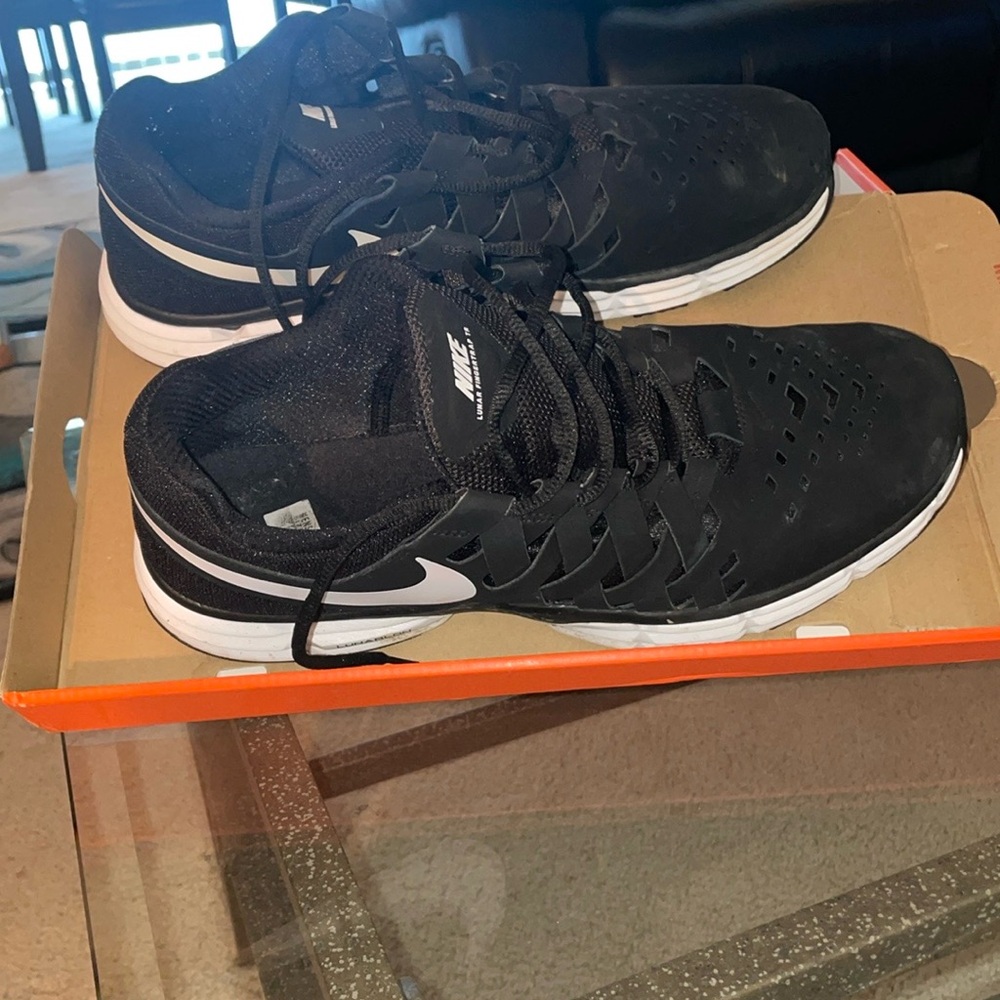 Nike Black and White Running Shoes